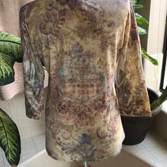 Dressbarn round neck top with front bling - Picture 2 of 7